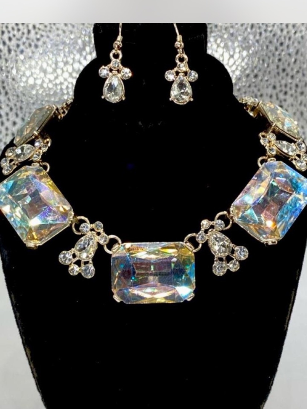 * Iced Crystal ^^^ Statement Necklace / Earring Set - Gold Tone Iridescent *^*